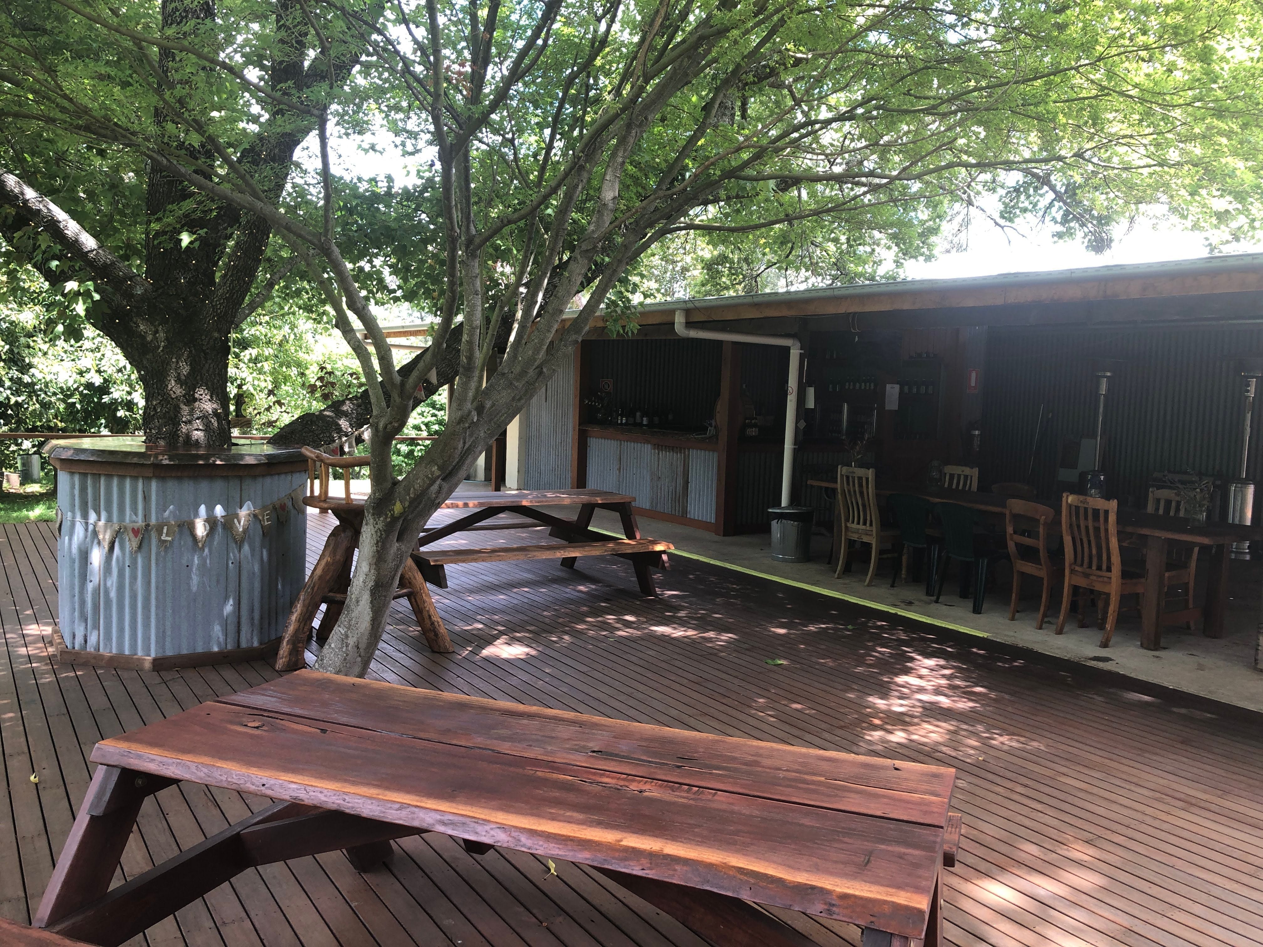 Mount Tomah Botanical Gardens Image -5be8098864097